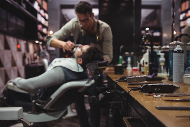 Cutting-Edge Comfort: The Latest in Barber Chairs