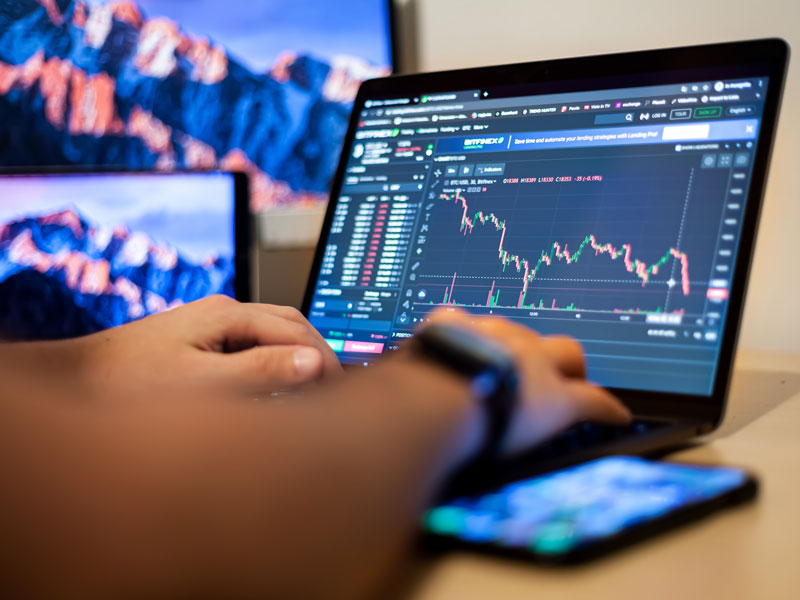 Strategic Connections: Elevate Your Trading with the Best Forex CRM Systems