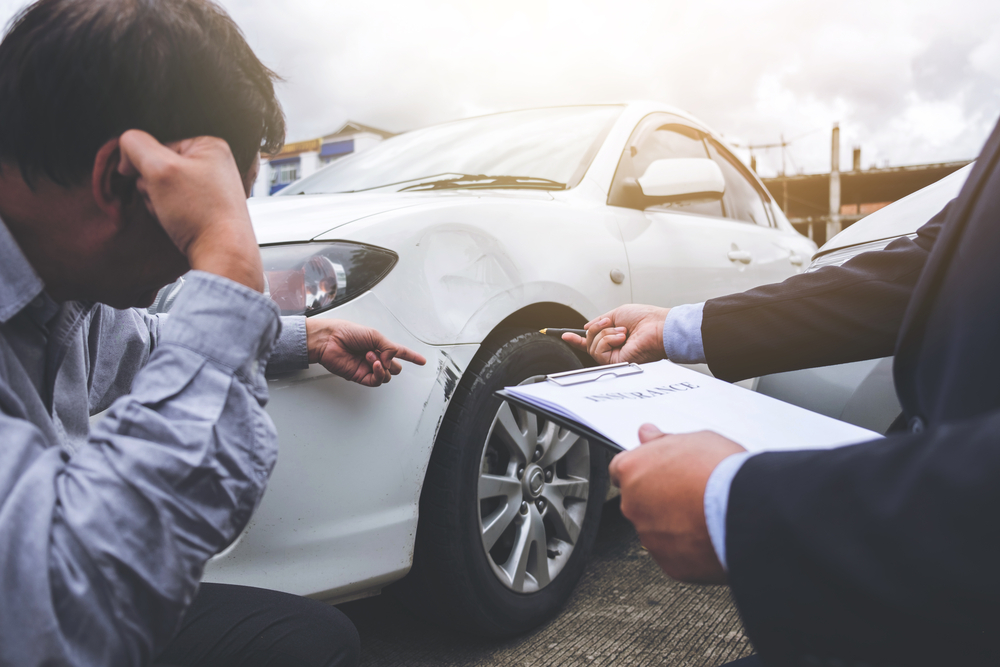 The Critical First Steps When and How to Consult Car Accident Lawyers