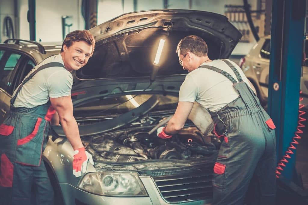 Revitalize Top-rated Body Shops for Your Vehicle’s Restoration